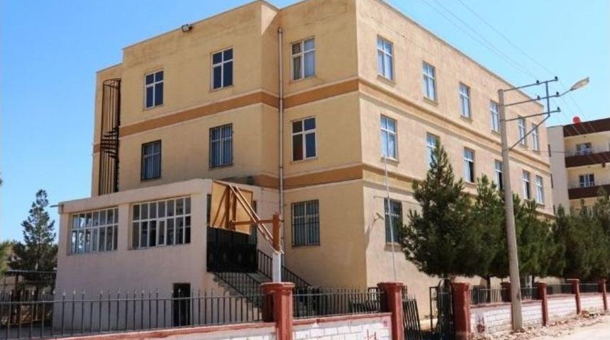 Ak&ccedil;akale Belediyesi Fet&ouml;&rsquo;n&uuml;n Yurdunu Kapattı