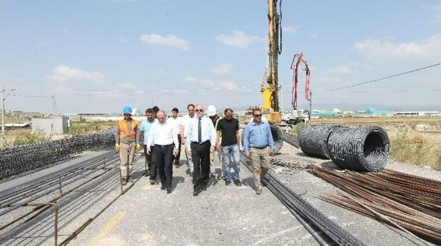 Başkan, &Uuml;st Ge&ccedil;it &Ccedil;alışmalarını Yerinde İnceledi