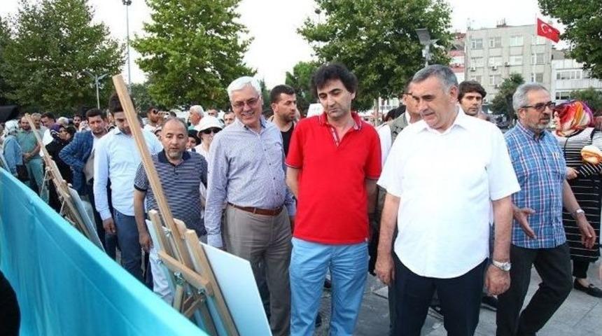 &lsquo;darbeye Fır&ccedil;a&rsquo; Sergisi Kent Meydanı&rsquo;nda Sergilenmeye Başlandı