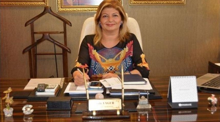 Yunusemreli Bayanlar Moda Tasarımı &Ouml;ğreniyor