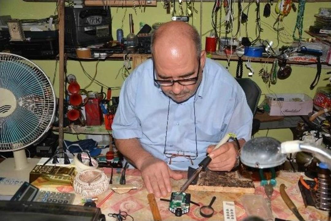 Hastalığı 60 Yaşından Sonra Hem Koleksiyoner Hem De Zanaatkar Yaptı