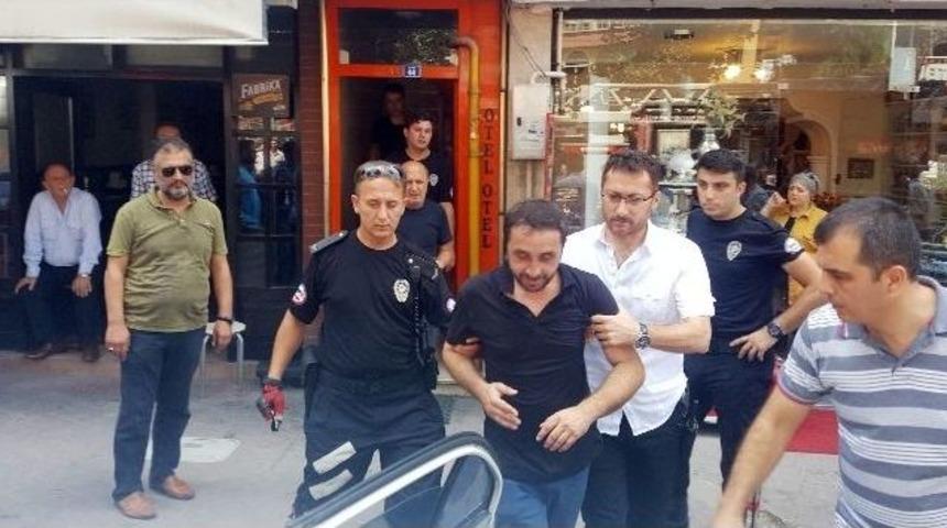 &ldquo;silahım Var, İntihar Edeceğim&rdquo; Deyince Polis Alarma Ge&ccedil;ti