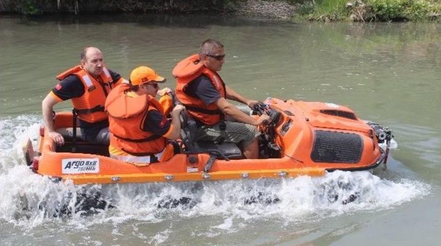 (&ouml;zel Haber) 7 Ay &Ouml;nce Irmakta Kaybolan Avcıyı Arama &Ccedil;alışmaları Devam Ediyor