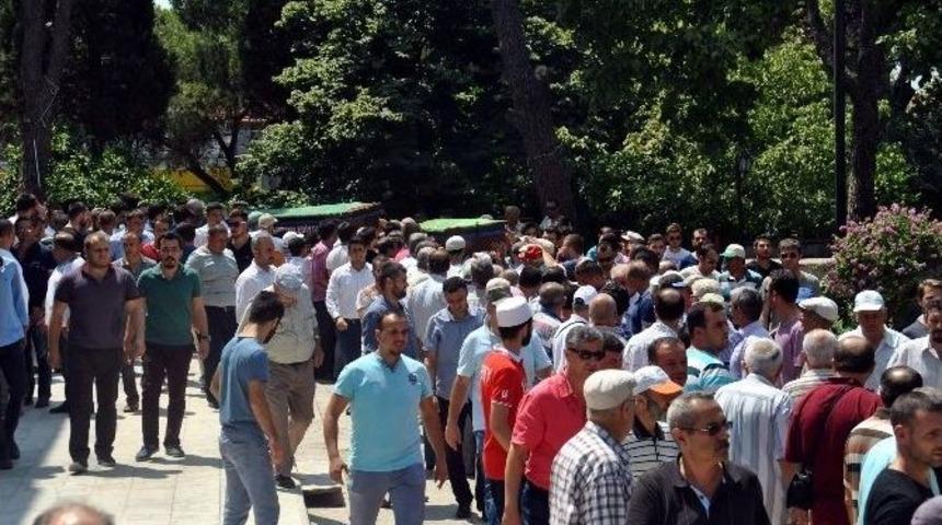Cinayet Kurbanı Baba Oğul Son Yolculuklarına Uğurlandı