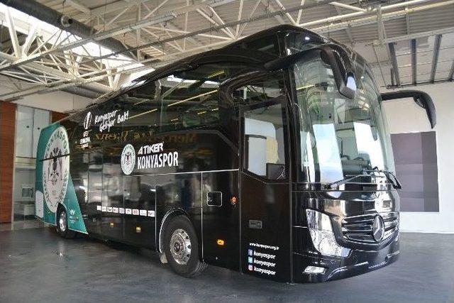 Atiker Konyaspor Yeni Mercedes-benz Travego İle Avrupa Yolunda