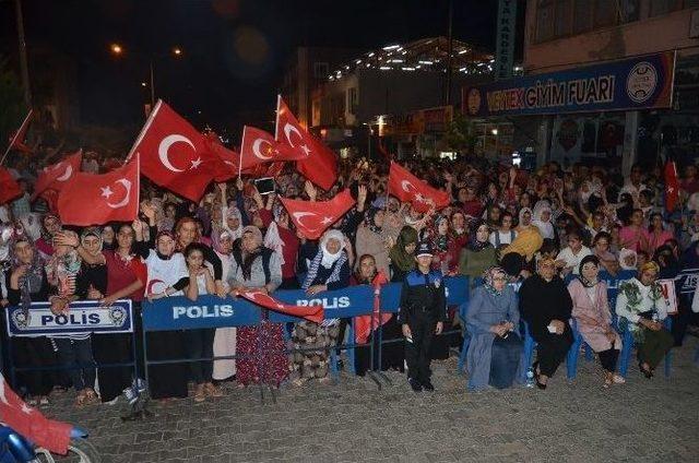 Milletvekilleri Aydın Ve Boynukara Kahta’da Demokrasi Nöbetinde