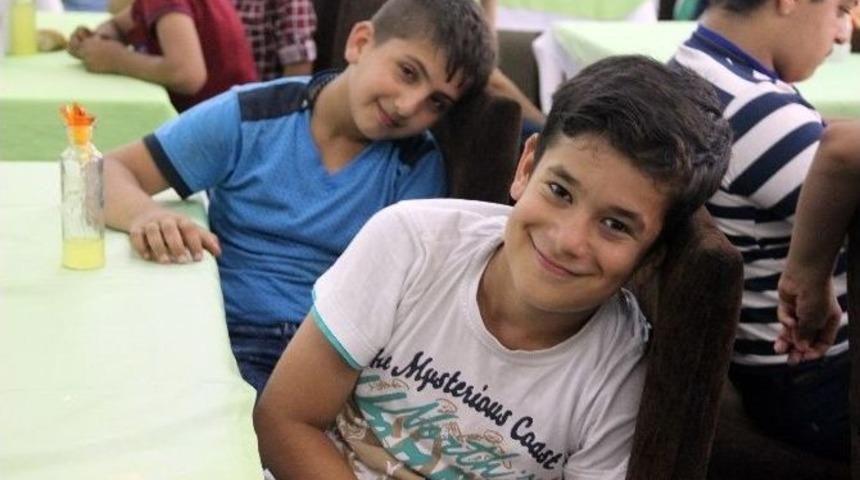 Ter&ouml;r Mağduru &Ccedil;ocuklar Bursa&rsquo;da