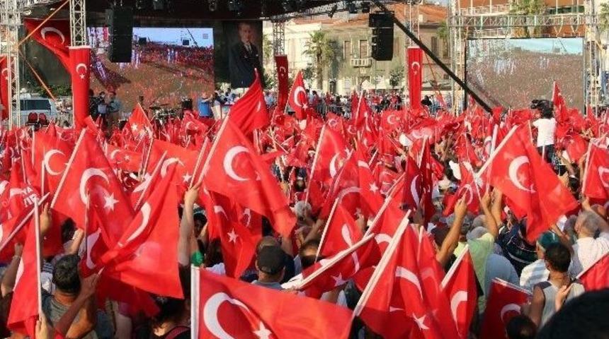 Ak Parti Ve Chp&rsquo;li Siyaset&ccedil;ilerden Miting Yorumu