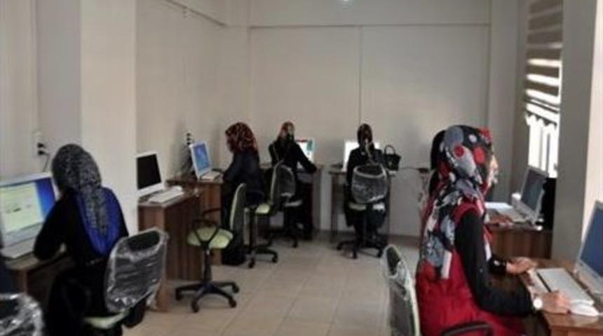 G&uuml;roymak&rsquo;ta Kurslar A&ccedil;ıldı