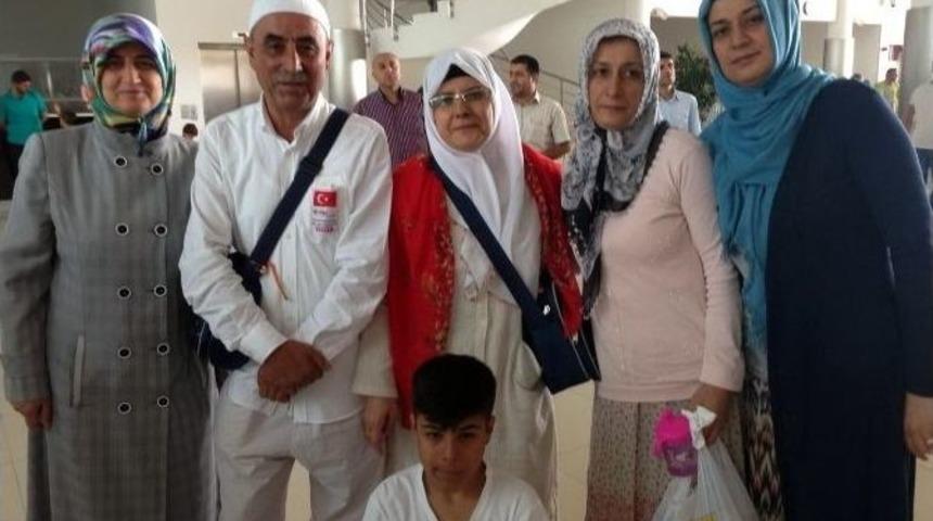 Adıyaman&rsquo;dan İlk Hac Kafilesi Yola &Ccedil;ıktı