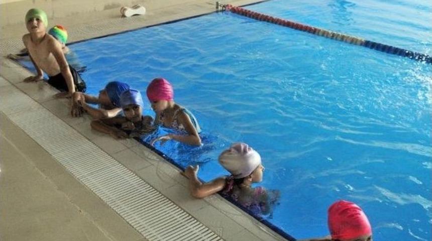 Nil&uuml;fer&rsquo;de Y&uuml;zme Bilmeyen Kalmayacak