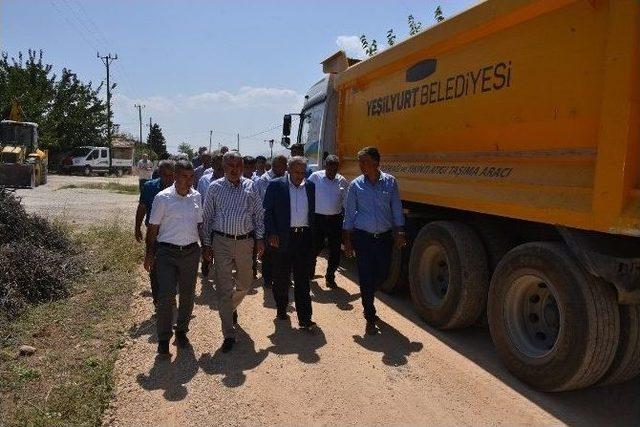 Yeşilyurt Belediyesi 2 Yılda 153 Bin 62 Ton Sıcak Asfalt Serimi Yaptı