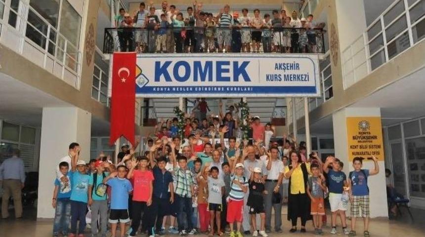 Başkan Akkaya Gen&ccedil; Komek &Ouml;ğrencileri İle Kariyer G&uuml;nlerinde Buluştu