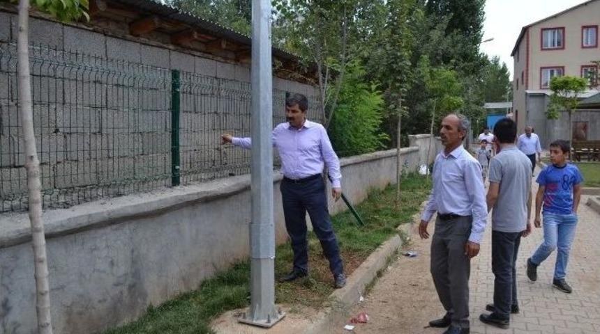 Muş&rsquo;ta Yol Onarım &Ccedil;alışması