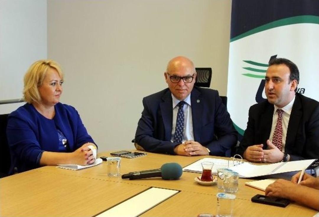 G&ouml;rme Engelliler İ&ccedil;in Sesli K&uuml;t&uuml;phane