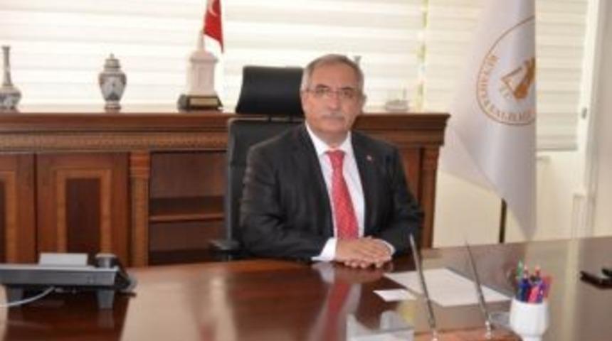 Vali Ahmet Hamdi Nayir&rsquo;den Demokrasi Ş&ouml;lenine Davet