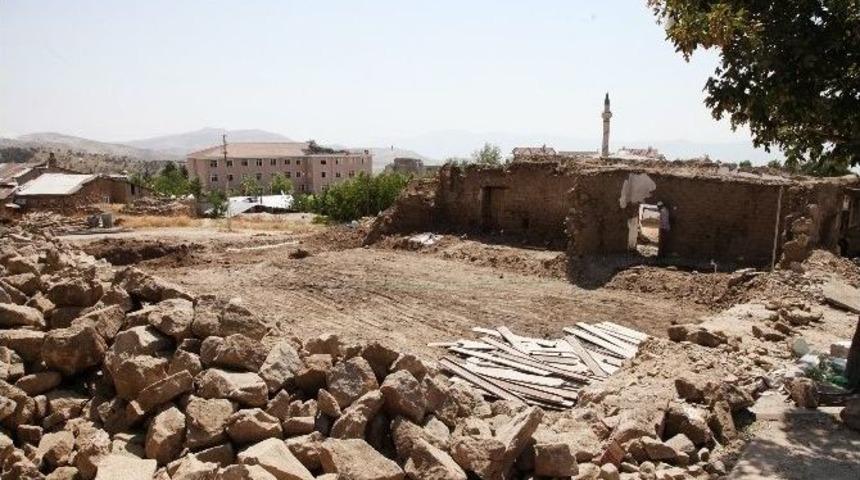 Harput Konukevinin &Ccedil;alışmaları Başladı