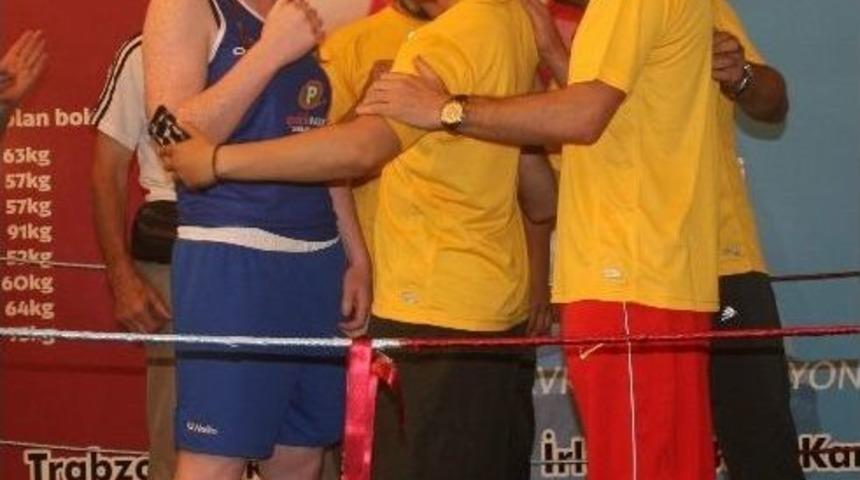 Boks&ouml;rler Forum Trabzon&rsquo;da M&uuml;sabaka &Ouml;ncesi Tartıya &Ccedil;ıktı