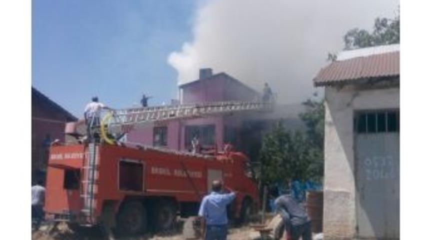 Baskil&rsquo;de &Ccedil;atı Yangını