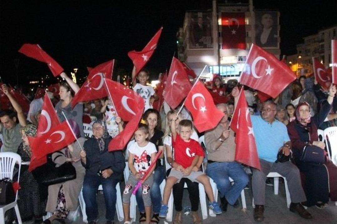 &Ccedil;anakkale&rsquo;de Demokrasi N&ouml;beti