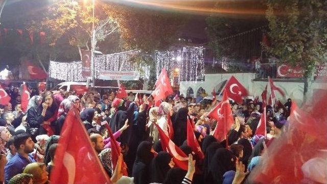 Sultangazi Belediyesi Demokrasi Nöbetine Devam Ediyor