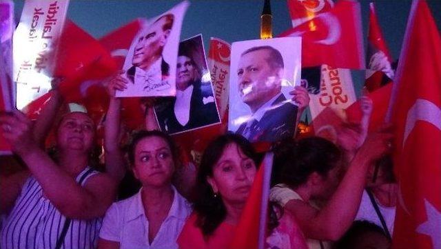 Ak Parti Genel Başkan Yardımcısı Mehmet Müezzinoğlu Asım’ın Nesli Şiiri Üzerinden Konuştu