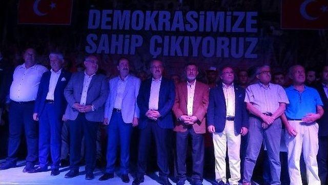 Ak Parti Genel Başkan Yardımcısı Mehmet Müezzinoğlu Asım’ın Nesli Şiiri Üzerinden Konuştu