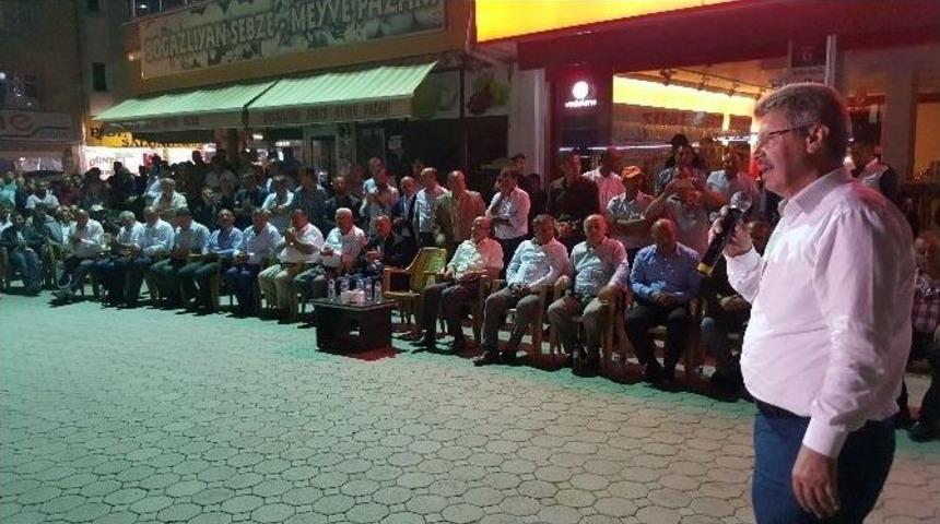 L&uuml;bnanlı Profes&ouml;r&uuml;n Erdoğan İ&ccedil;in Yazdığı Şiir Demokrasi N&ouml;betine Damgavurdu