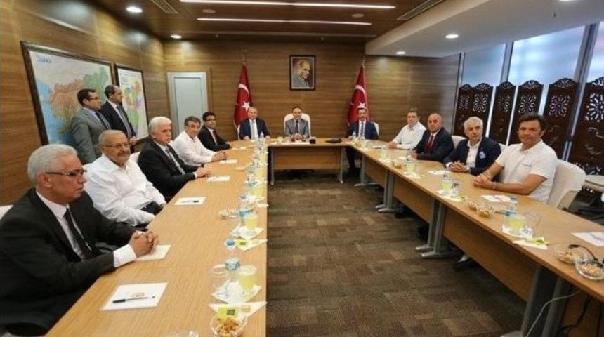 Denizli İl Protokol&uuml; Pazar G&uuml;nk&uuml; Miting İ&ccedil;in Bir Araya Geldi