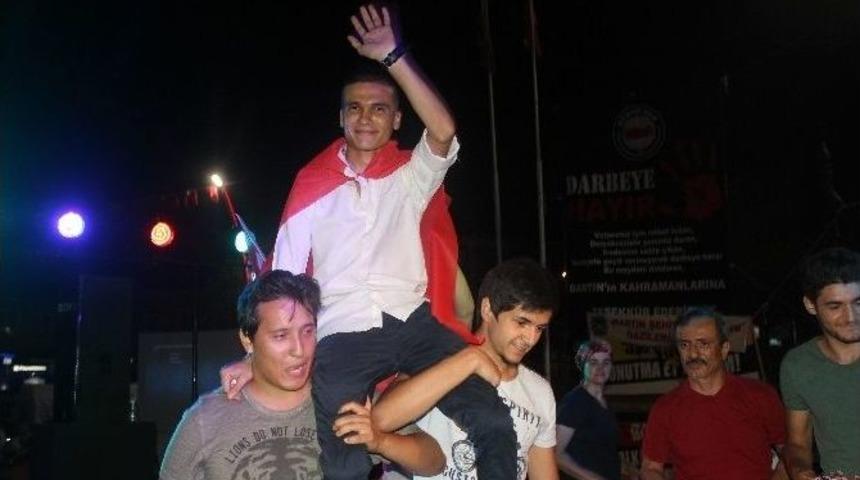 Demokrasi N&ouml;betinden Asker N&ouml;betine