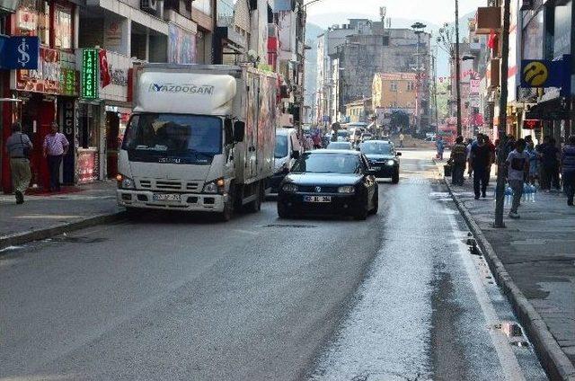 Darbe Sonrası Kapatılan Yolu Emniyet Müdürü Açtı