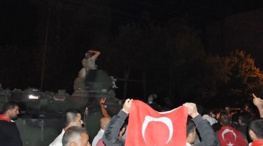 15 Temmuz Gecesine Ait Yeni G&ouml;r&uuml;nt&uuml;ler Ortaya &Ccedil;ıktı