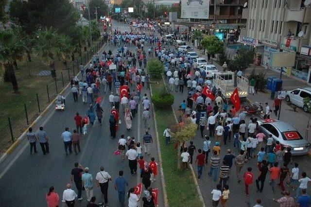 Adıyaman’da, Demokrasi Yürüyüşü Yapıldı