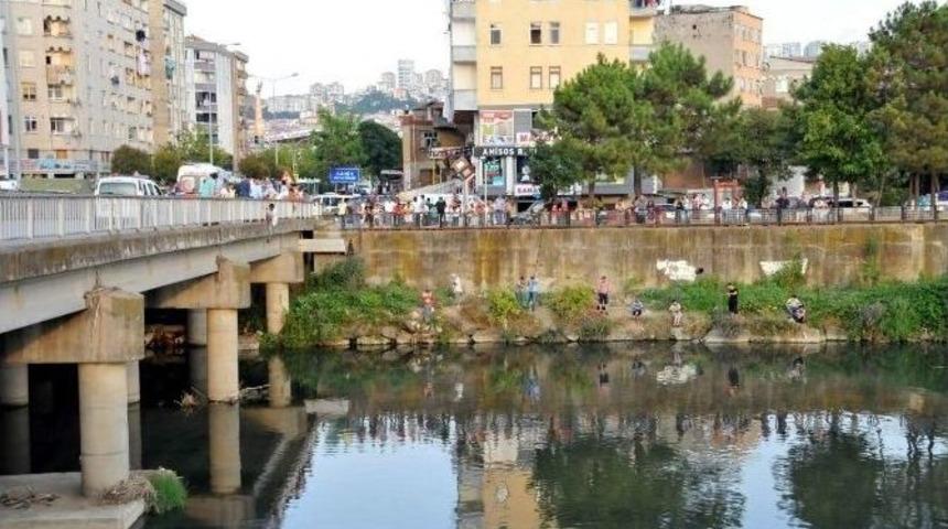 K&ouml;pr&uuml;de İntihar Girişimi