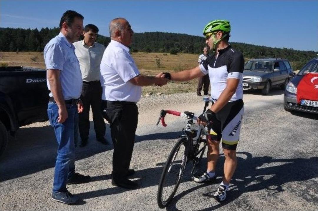 15 Temmuz Demokrasi Şehitleri İ&ccedil;in Pedal &Ccedil;evirdi