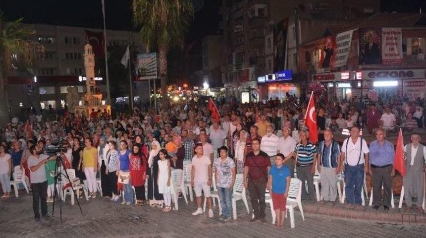 Torbalı&rsquo;da Demokrasi N&ouml;beti T&uuml;rk&uuml;lerle Sona Erdi