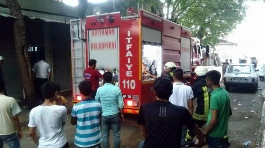 Oturak&ccedil;ı Pazarı&rsquo;nda Yangın