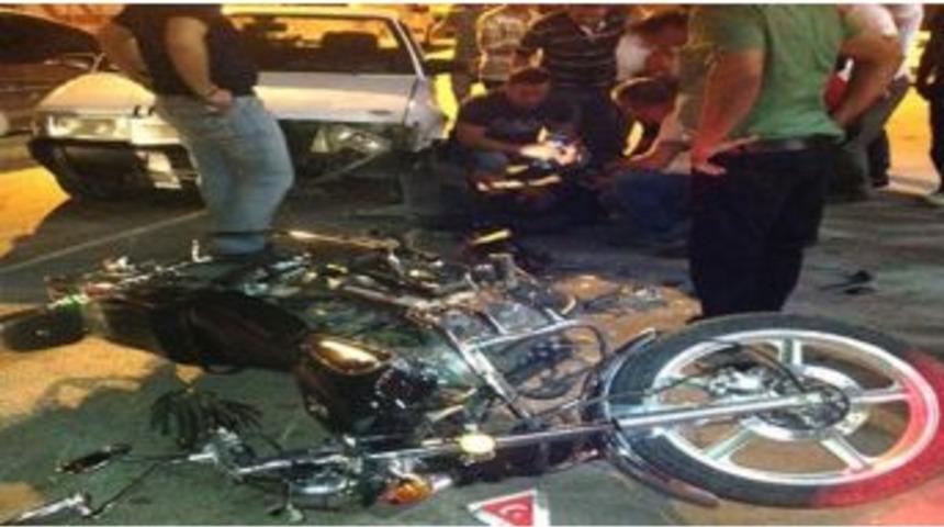 Bilecik&rsquo;te Otomobille Motosiklet &Ccedil;arpıştı: 1 Yaralı