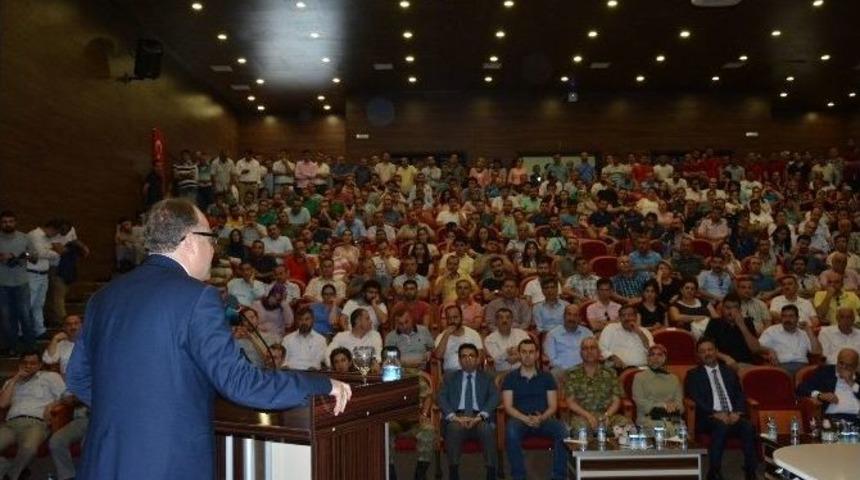 Siirt&rsquo;te &rsquo;15 Temmuz Darbe Girişimi Ve 2&rsquo;nci Kurtuluş Savaşı&rsquo; Konferans D&uuml;zenlendi