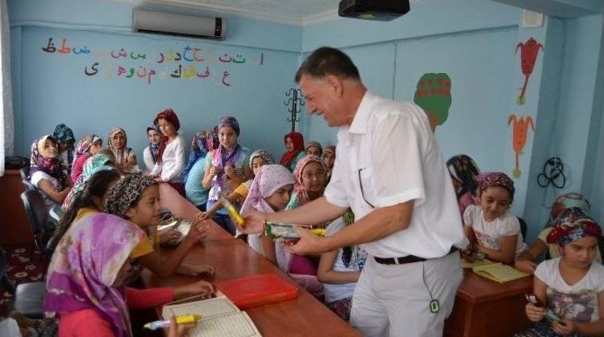Başkan Duymuş, Kur&rsquo;an Kurslarını Ziyaret Etti