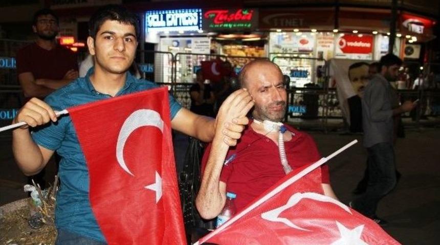 Als Hastasından Demokrasi N&ouml;betine Destek