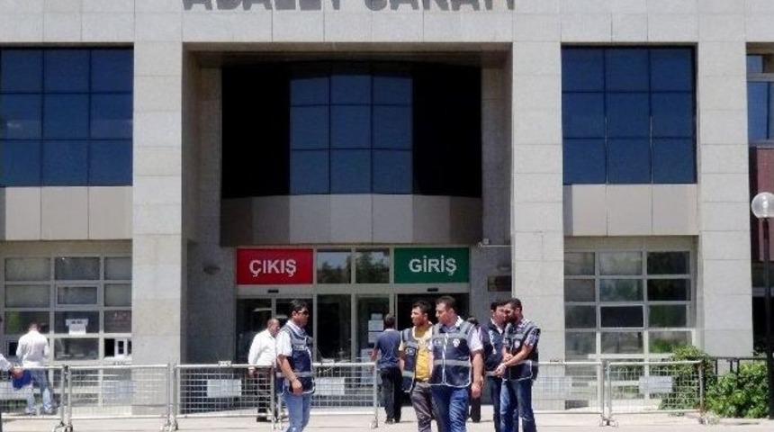 Aksaray Adliye&rsquo;sinde 18 Katip G&ouml;zaltına Alındı