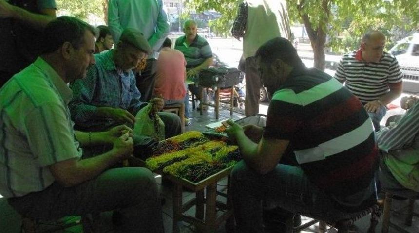 Tespih Meraklıları Cumartesi G&uuml;n&uuml;n&uuml; İple &Ccedil;ekiyor