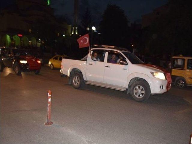 Gıda, Tarım Ve Hayvancılık İl Müdürlüğü’nden Darbeye Konvoylu Protesto