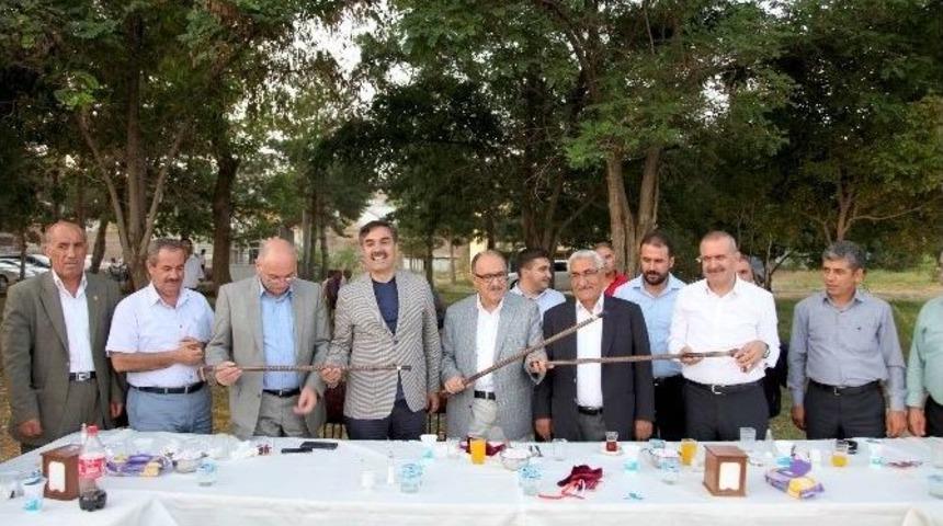 Ak Partili Atalay Ve Kayat&uuml;rk&rsquo;&uuml;n Ahlat Ziyareti