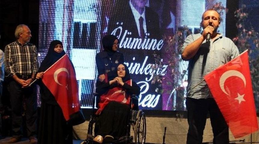 Demokrasi Kahramanları K&uuml;tahya Zafer Meydanı&rsquo;nda Ayakta Alkışlandı