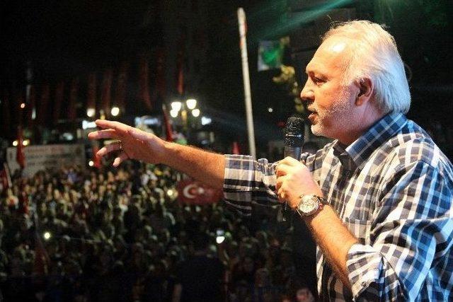 Demokrasi Kahramanları Kütahya Zafer Meydanı’nda Ayakta Alkışlandı