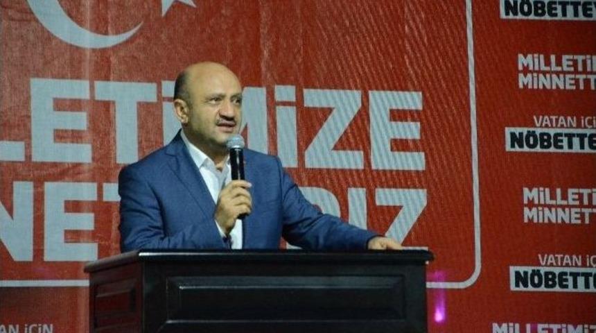 Demokrasi N&ouml;beti&rsquo;nde Final Gecesine Milli Savunma Bakanı Işık Da Katıldı