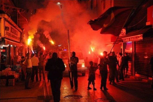 Gebze’de Demokrasi Nöbeti 23’üncü Gününde Yürüyüşle Sona Erdi