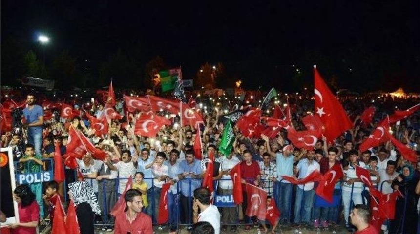Diyarbakır&rsquo;daki Demokrasi N&ouml;beti İlk G&uuml;nk&uuml; Coşkuyla Devam Ediyor